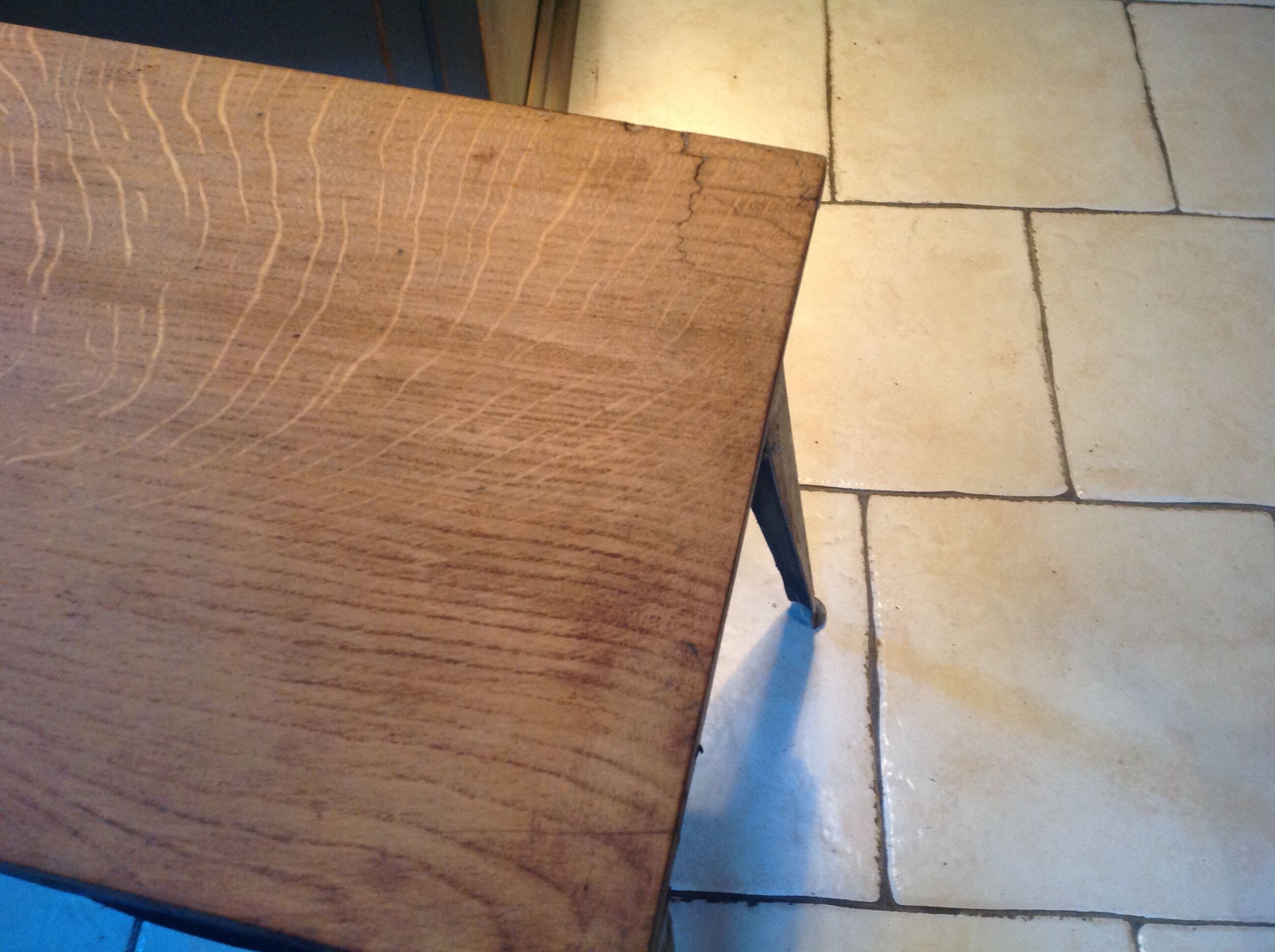 Industrial mind low table