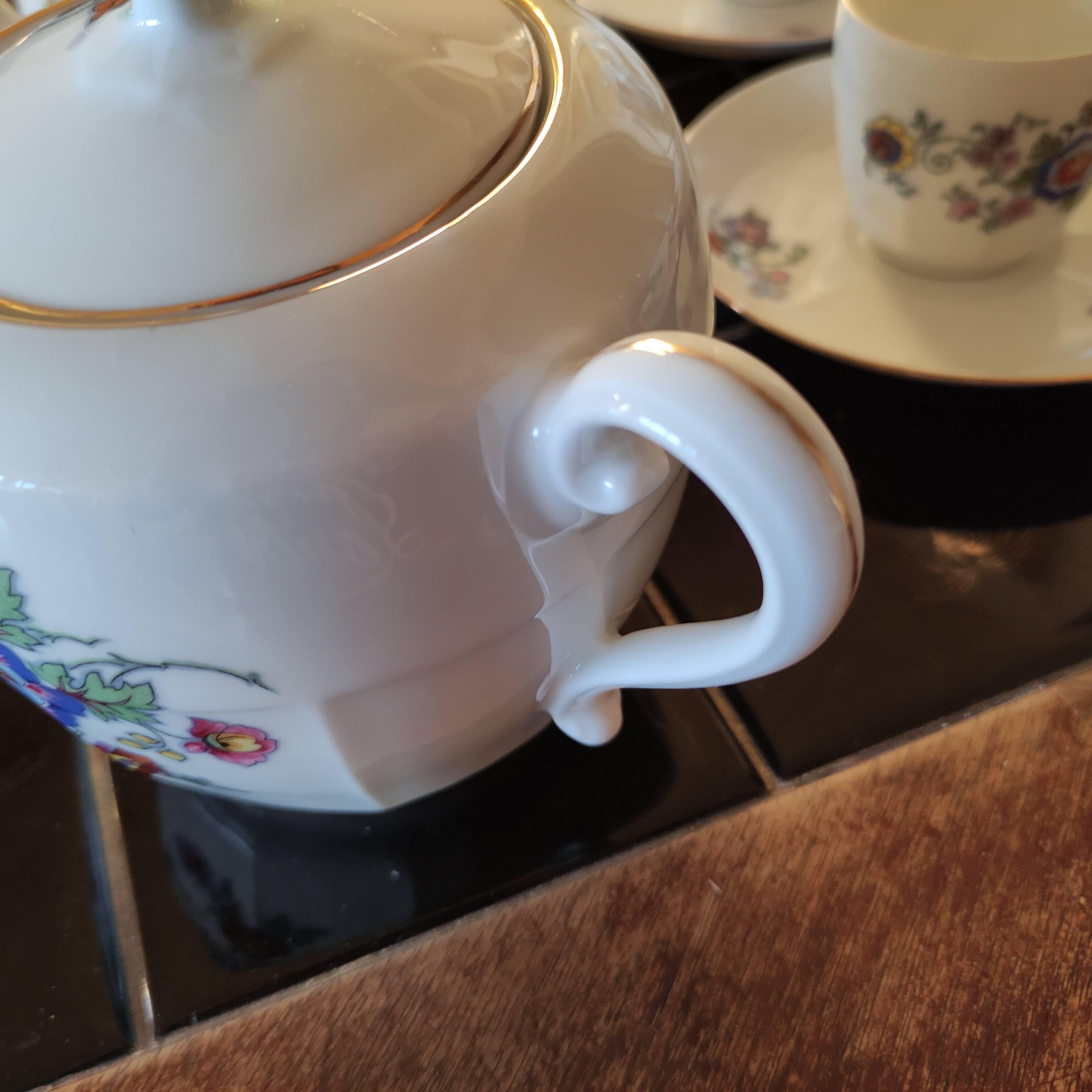 Coffee service for 12 pers. Victoria of the 20s