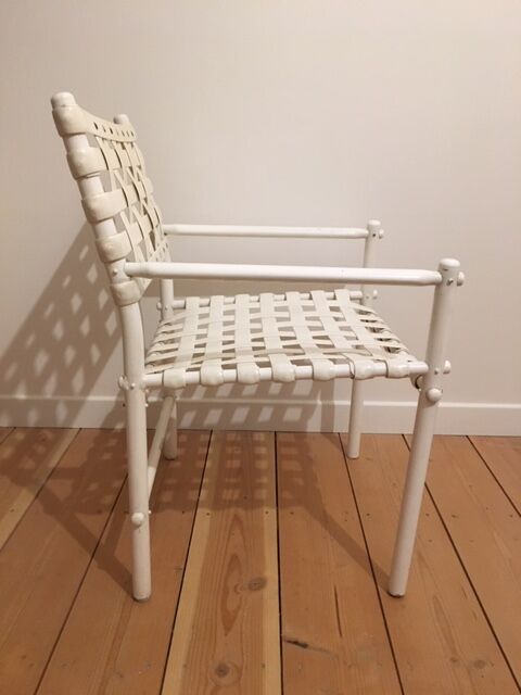 Lot of 4 white Italian-designed chairs by GABER