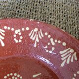 2 terracotta plates