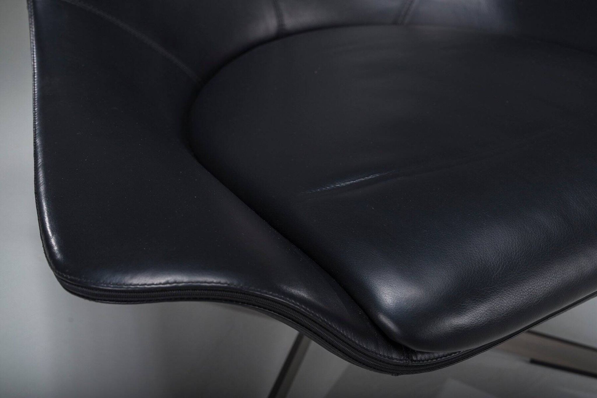 Set of leather armchairs by Rodolfo Dordoni for Matteo Grassi, 1990s