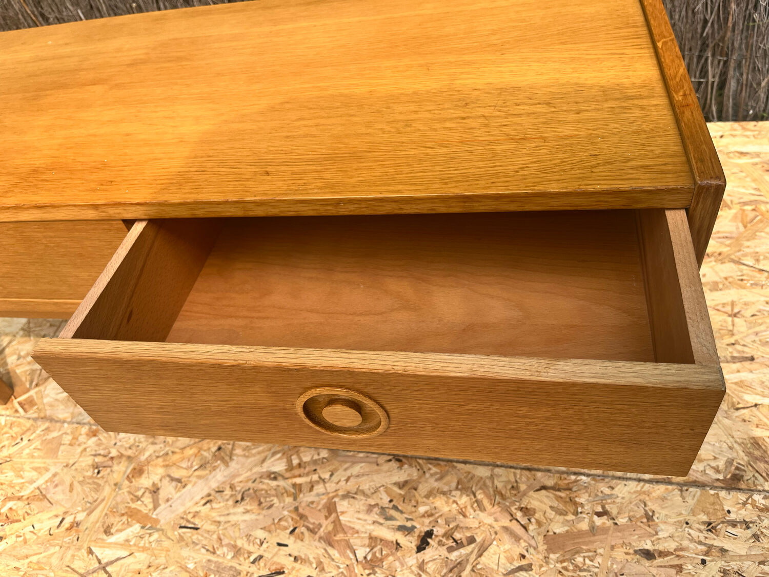 Low row in light oak