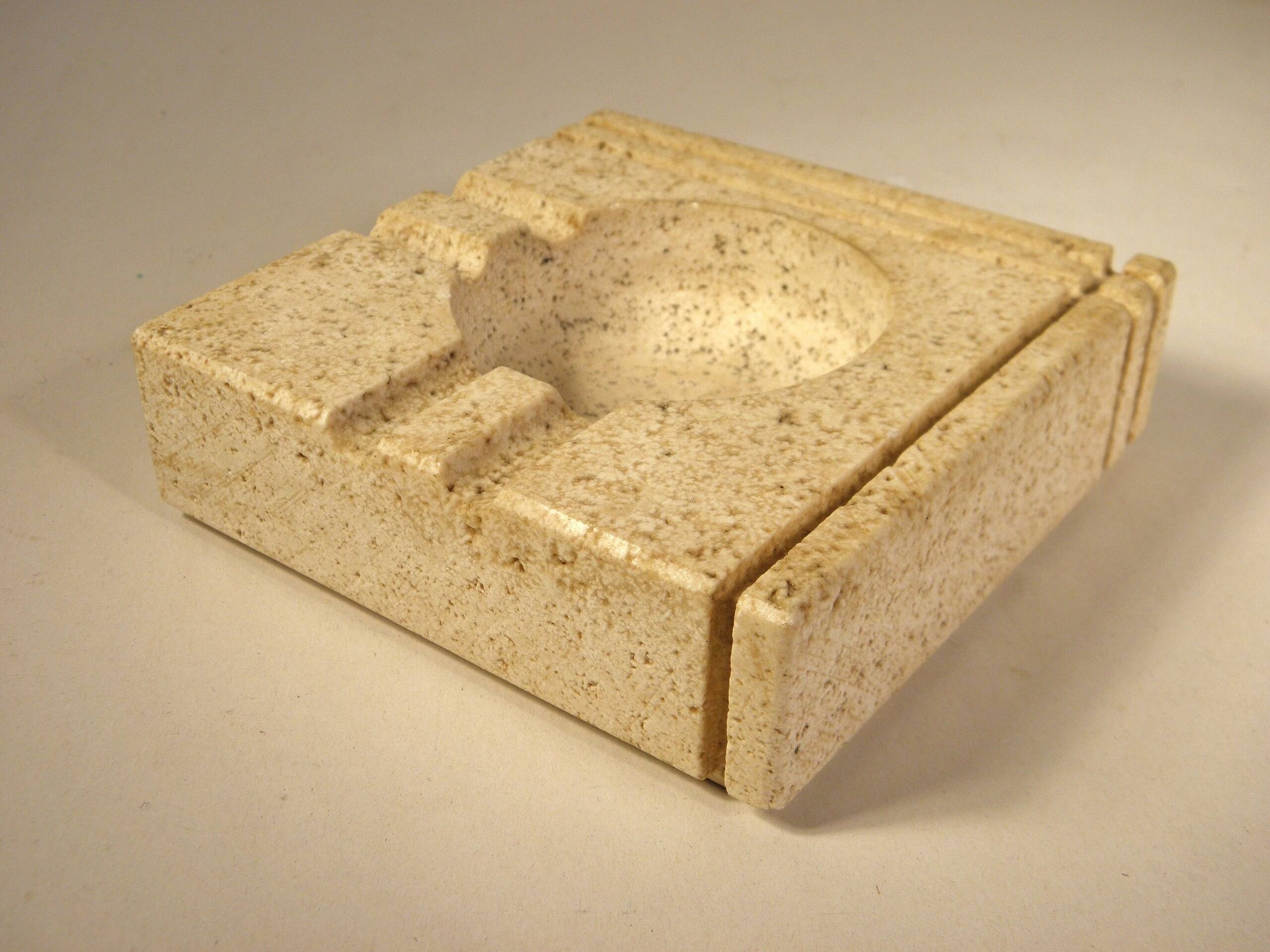 Mannelli travertine smoking set