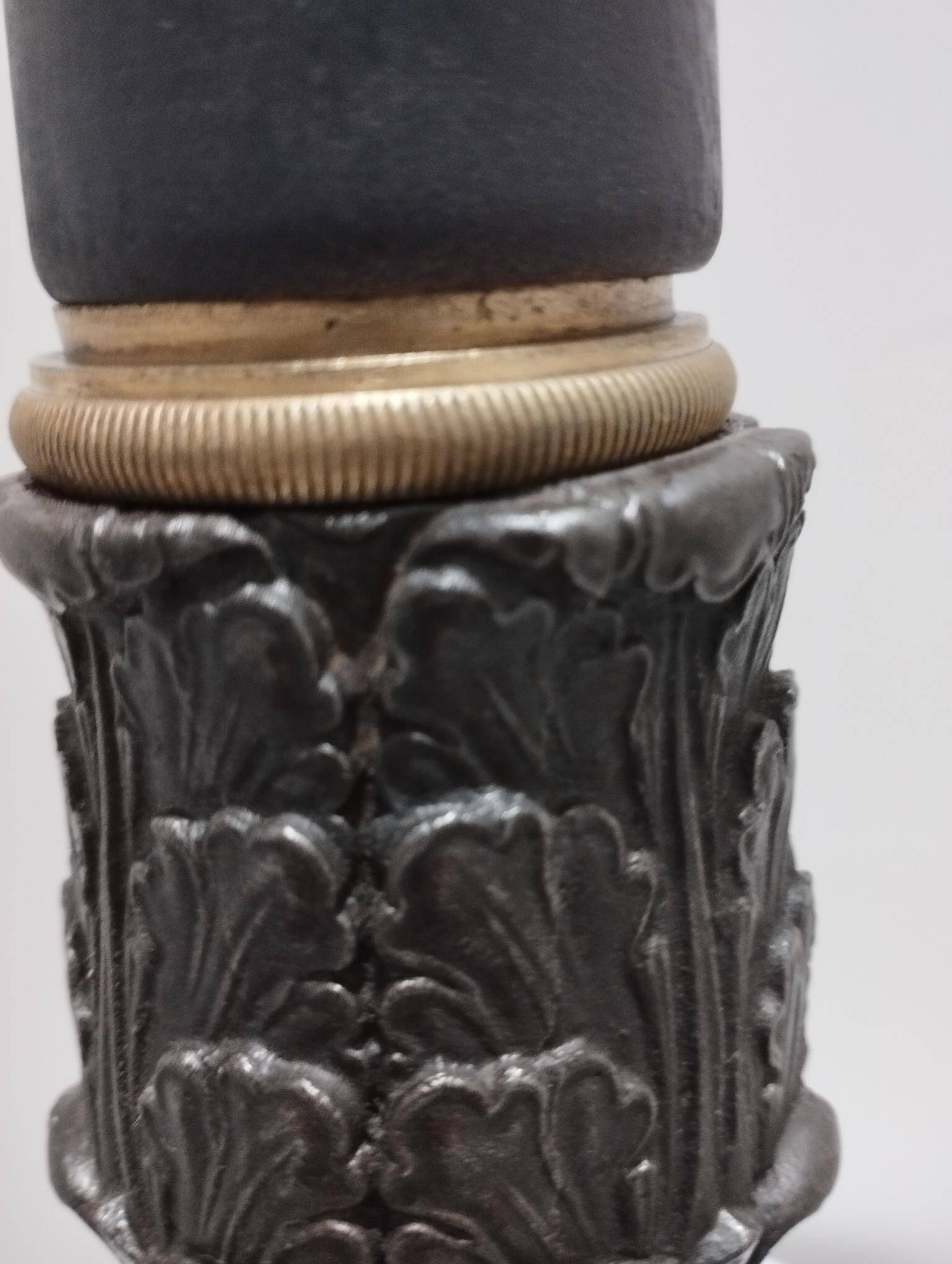 Antique lamp base with lion's paw - Restoration Period - Empire