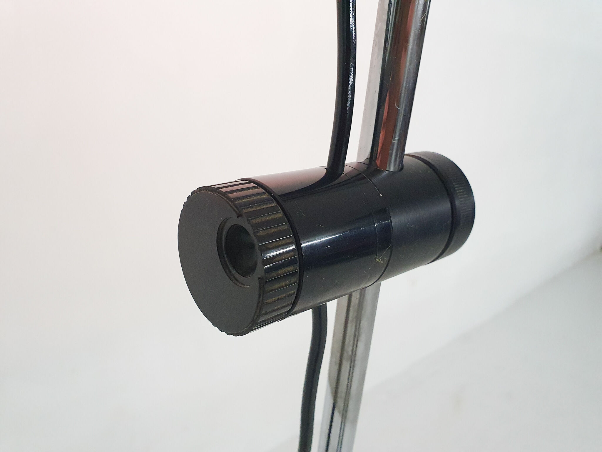 White metal design floor lamp, Italy 1980