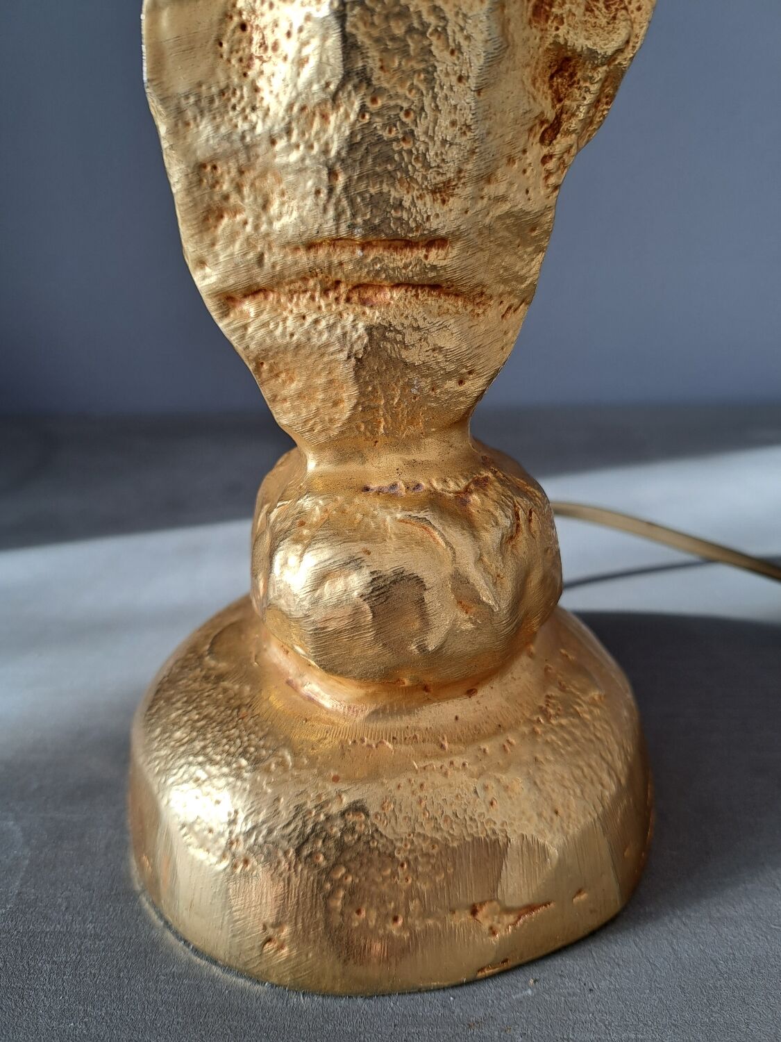 Cazenove lamp in gilded bronze