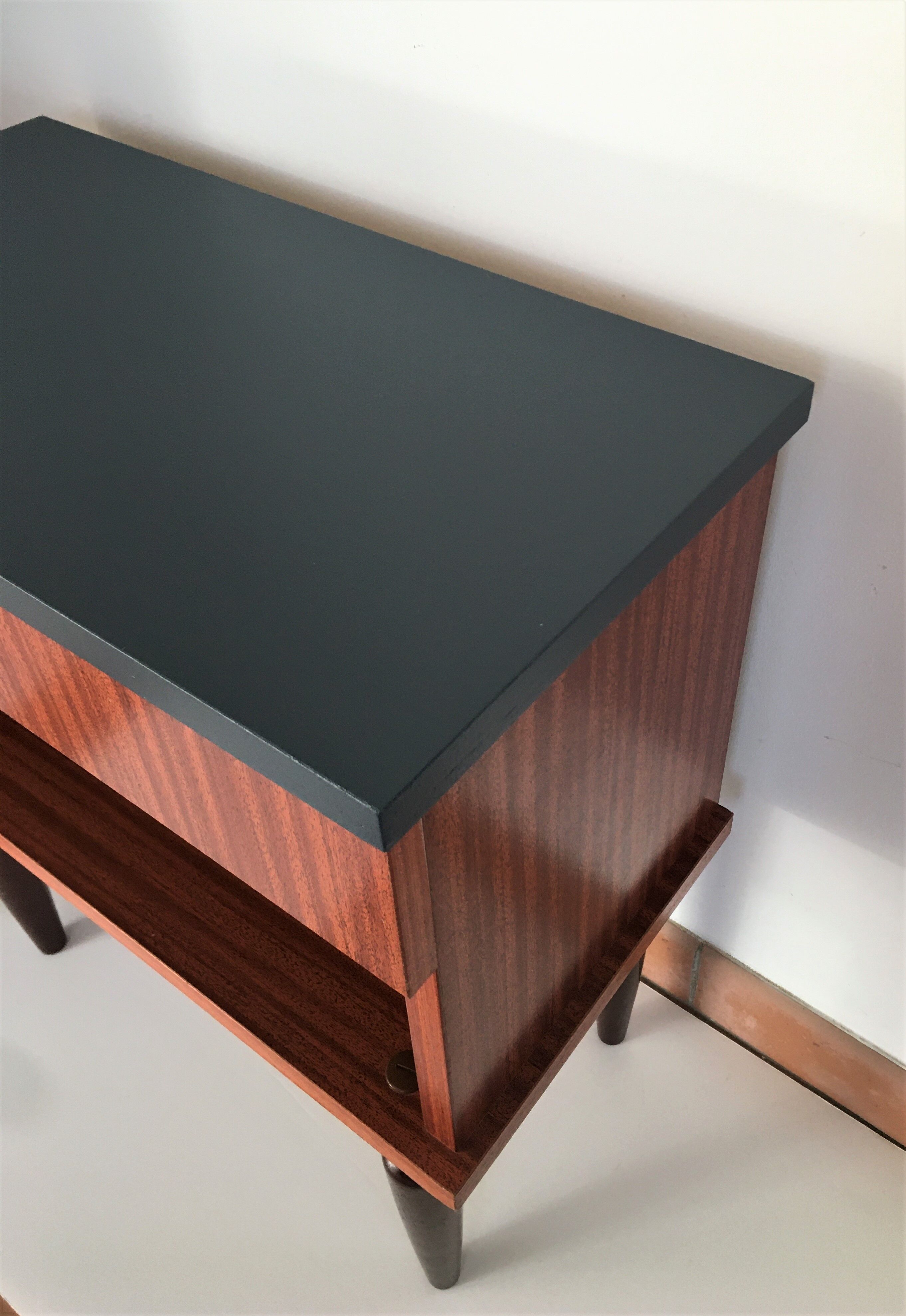 Bedside 50