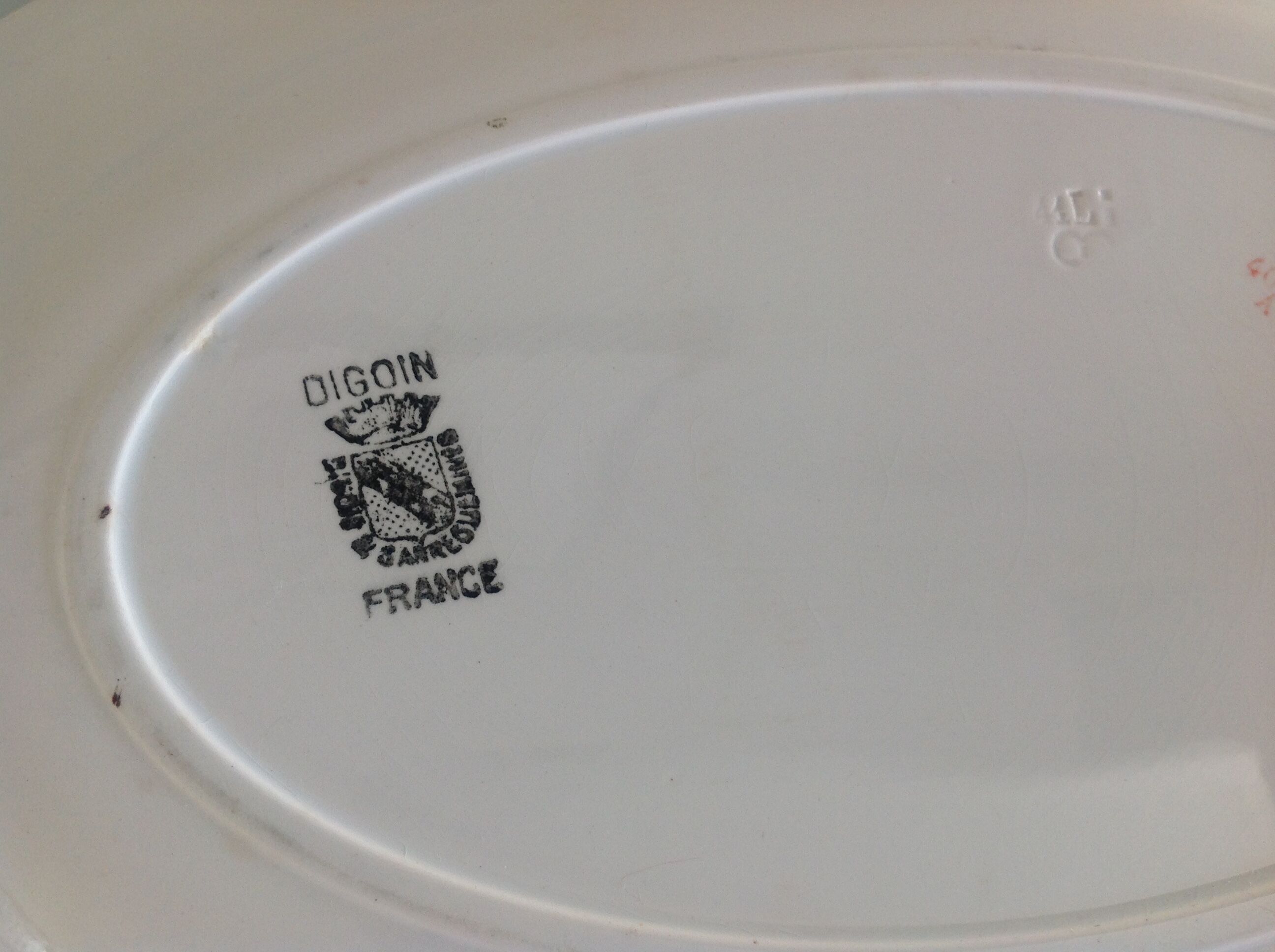 Oval dish décor baskets of roses by Digoin Sarreguemines / vintage 50s-60s