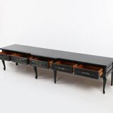 Buffet bas noir de style Louis XV français du XXe siècle