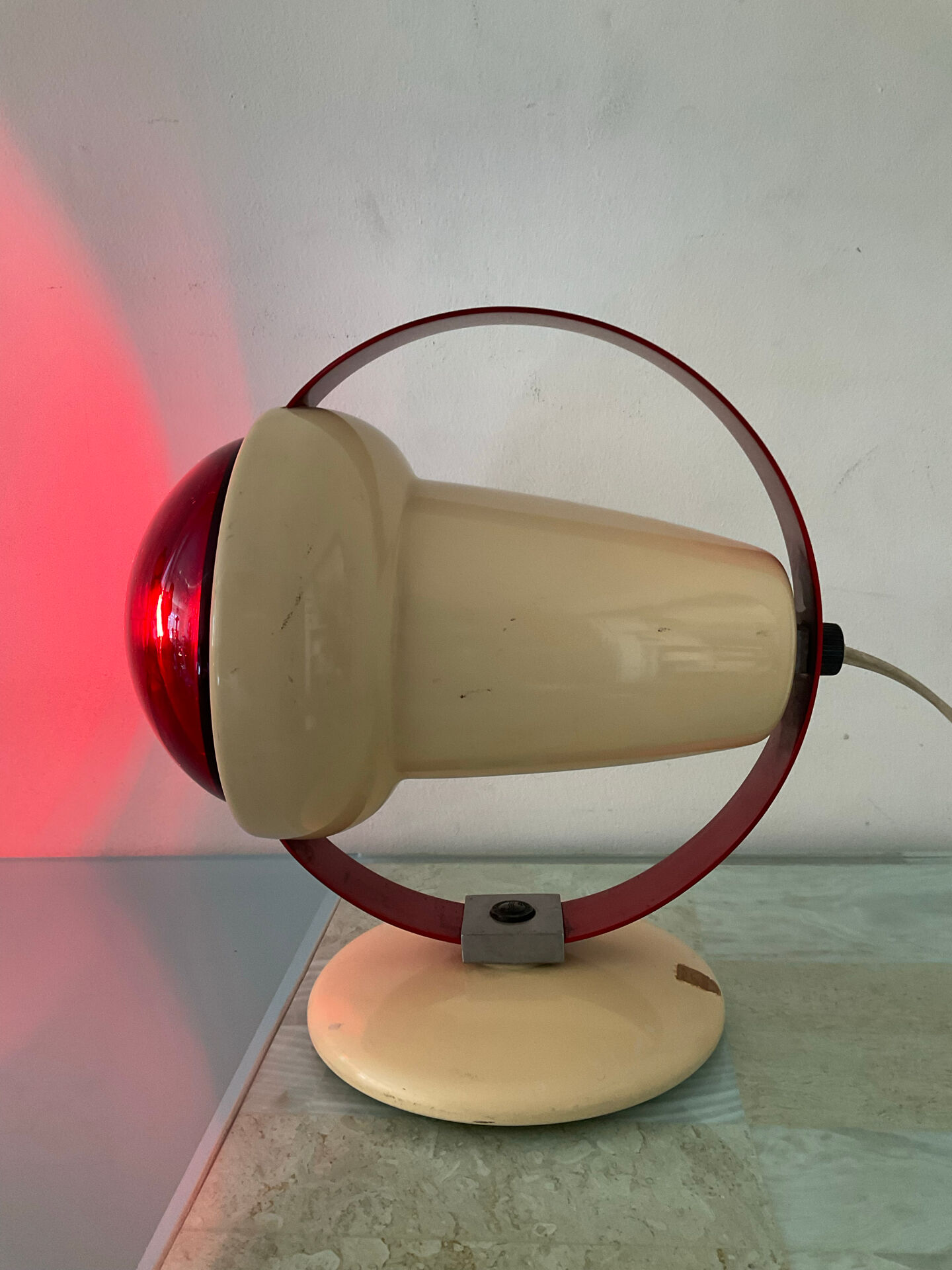 Lampe Infraphil Philips design Charlotte Perriand des années 60-70
