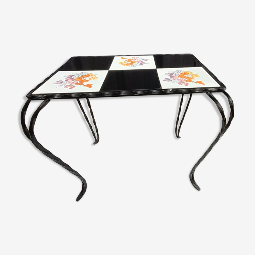 Table fer forgé et plateaux avec carreaux 56 x 37,5 cm années 60 | Selency