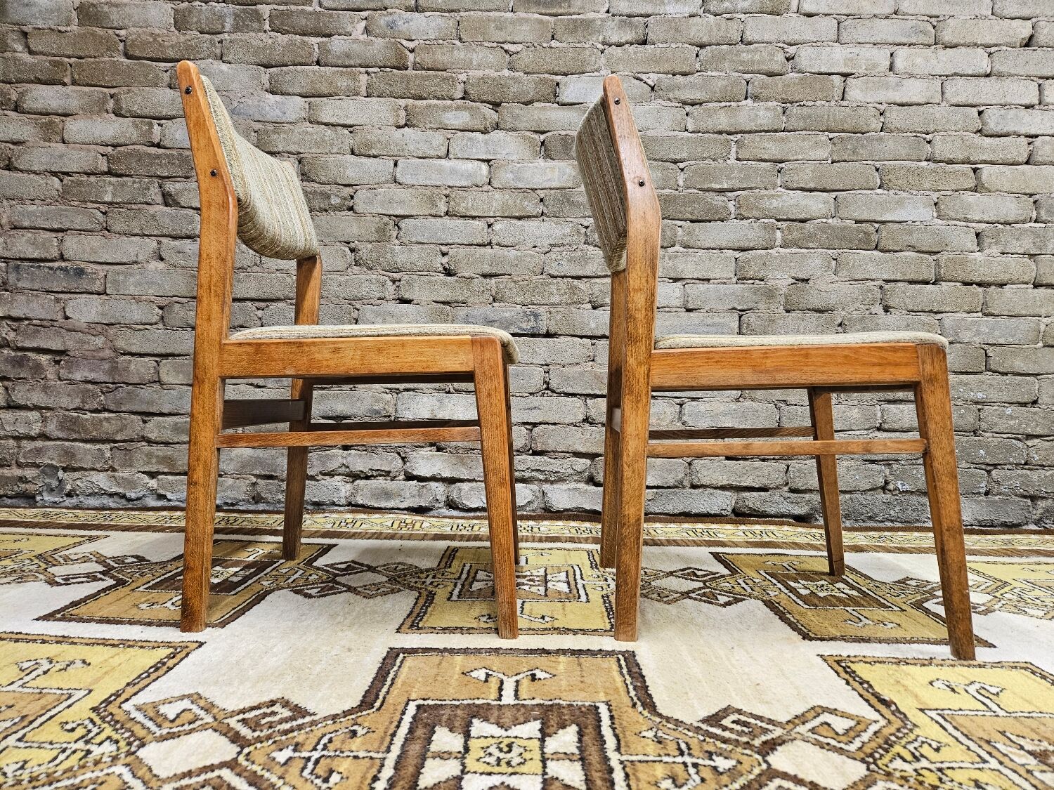 Paire de chaises scandinaves années 70