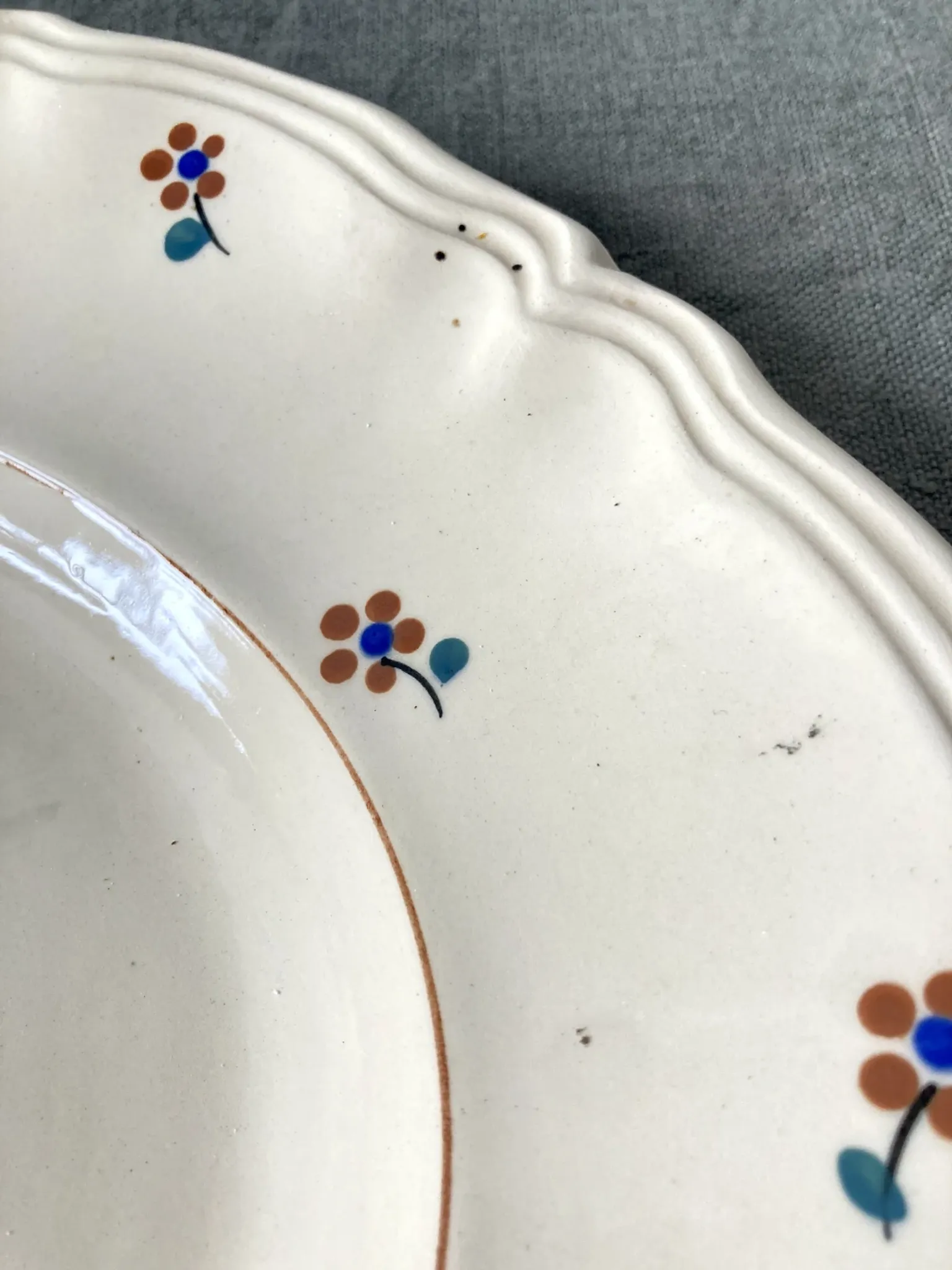 Set of three serving dishes Digoin Sarreguemines, Arromanches, around 1950