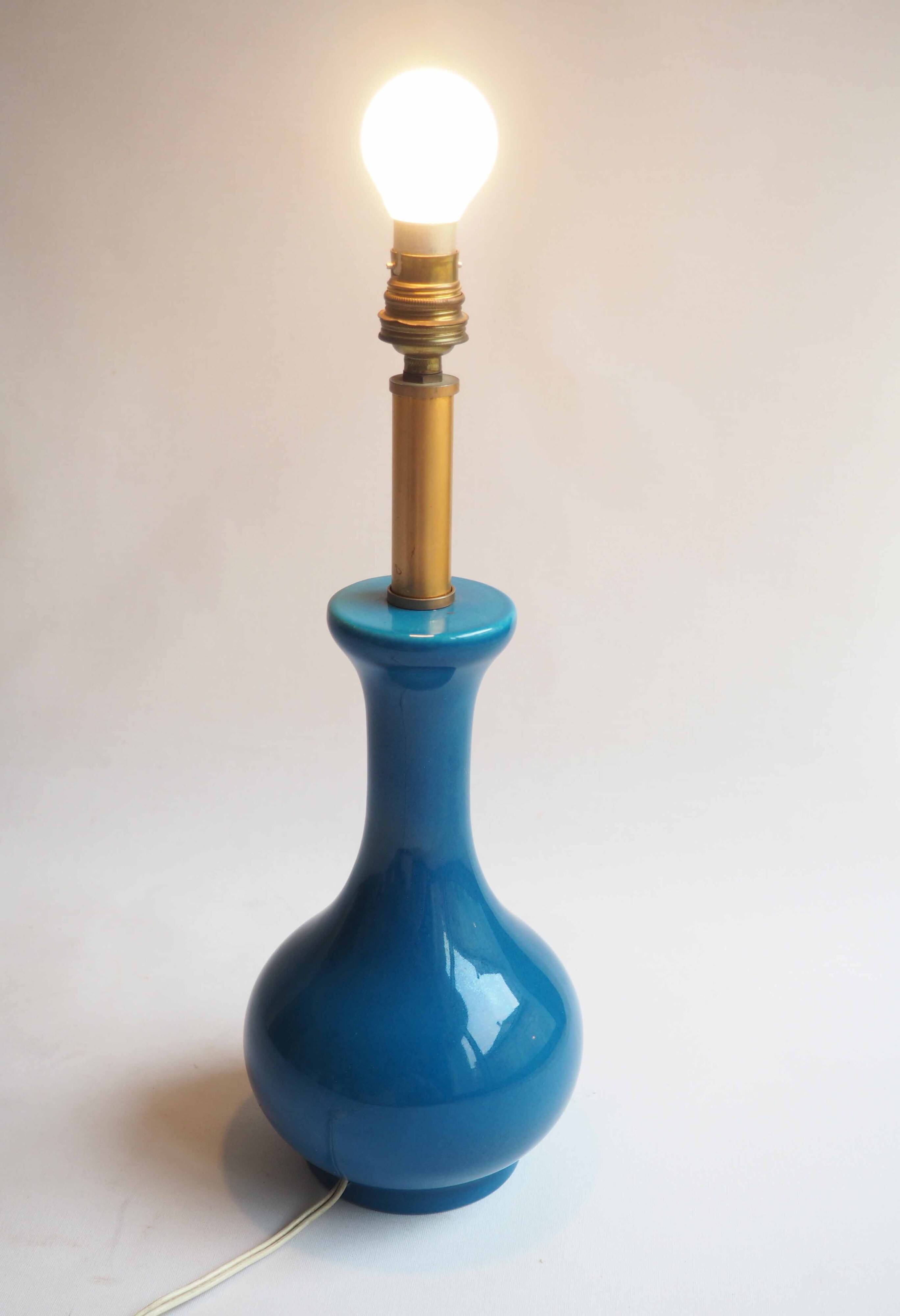 Pied de lampe en céramique bleue