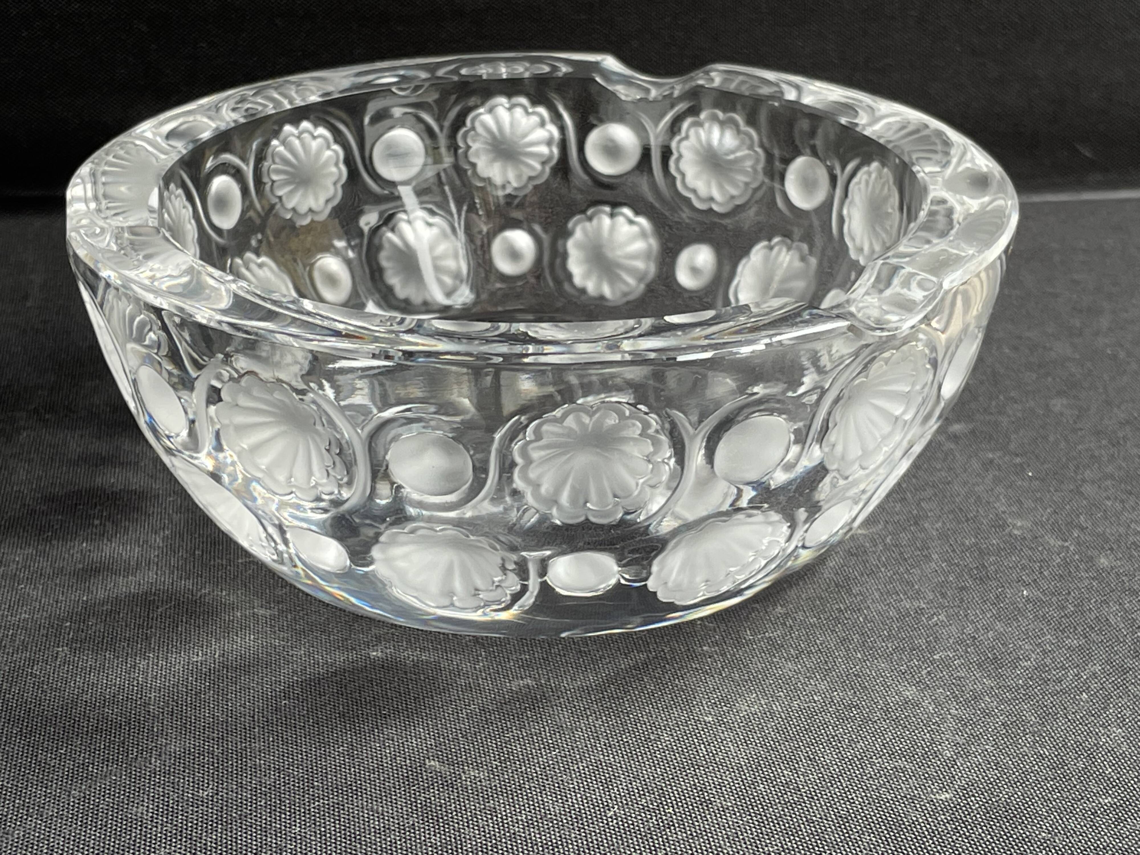 Lalique ashtray Tokyo model