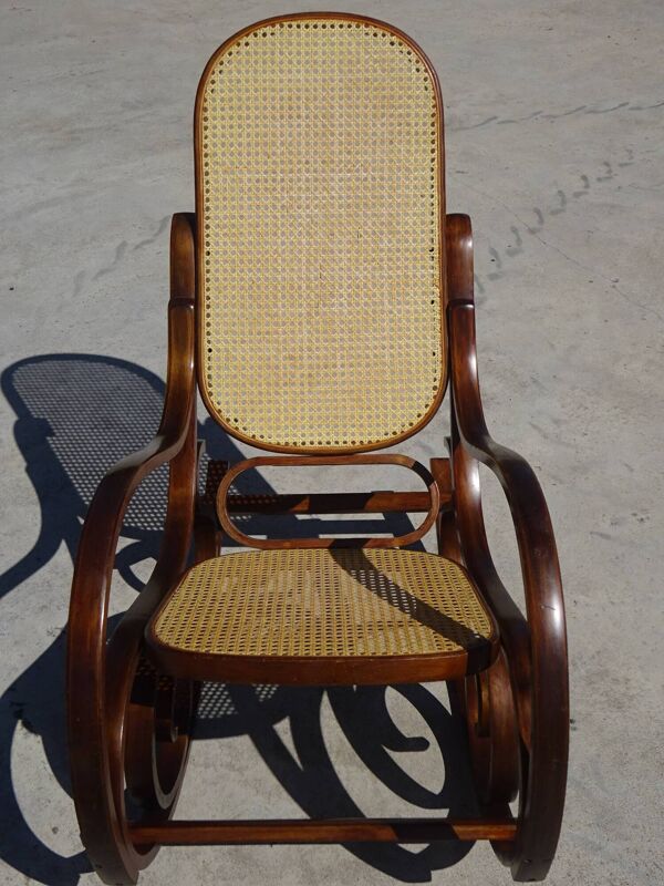 Rocking chair vintage en bois et cannage