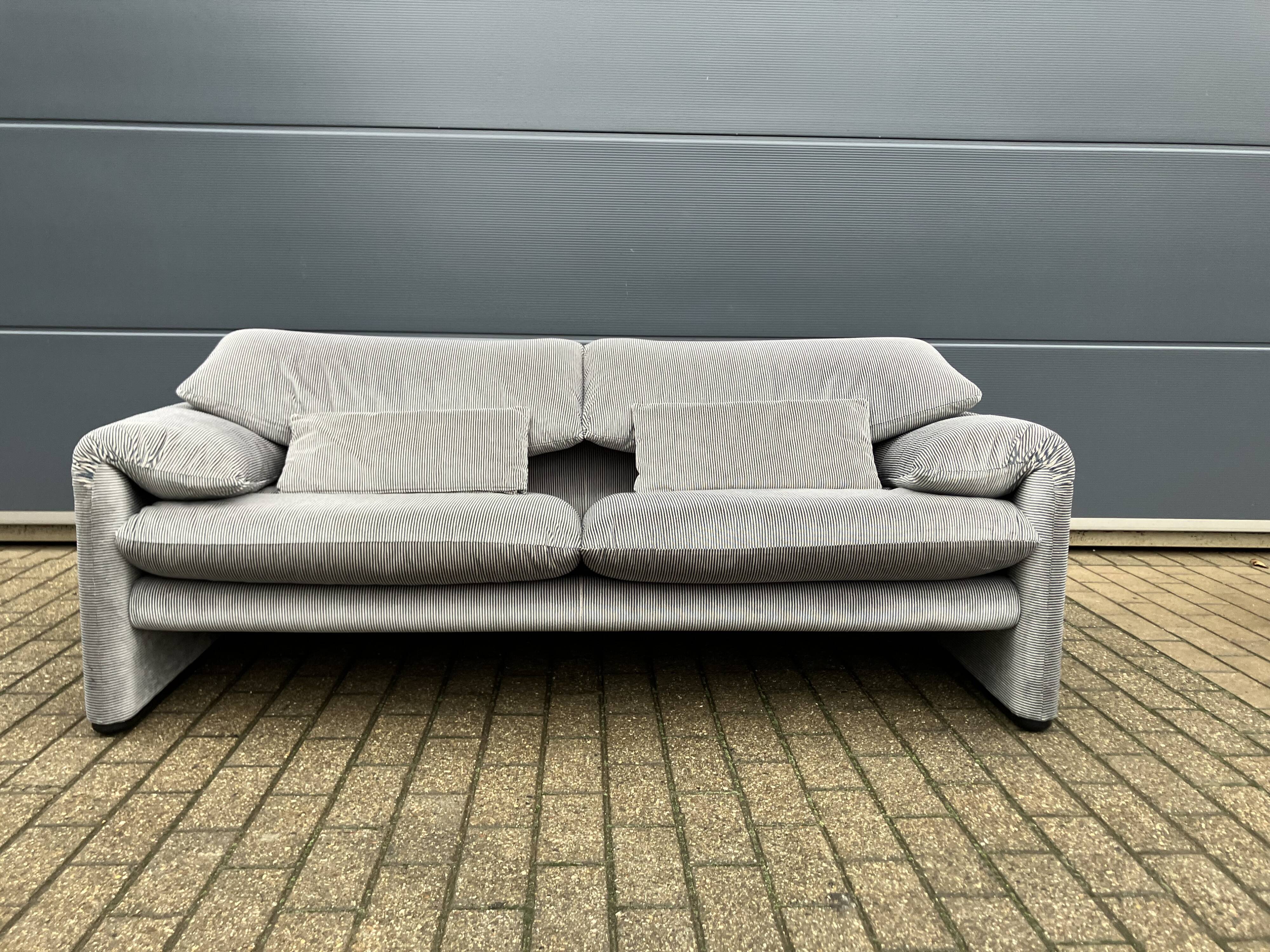 Originele Cassina Maralunga 2,5zit (190 cm) in NIEUWSTAAT!!