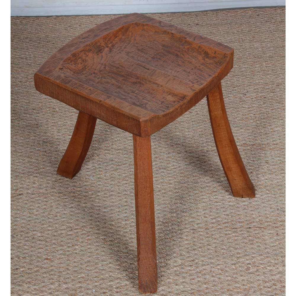 Tabouret tripode dans le goût des Ateliers de Marolles, 1960