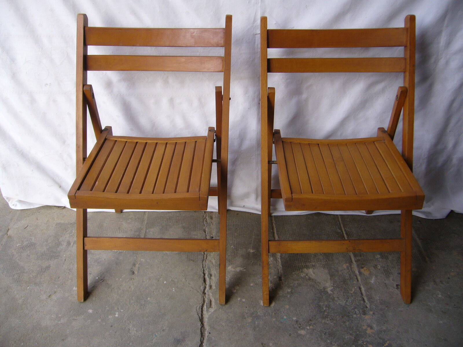 Chaises de jardin pliantes en bois verni