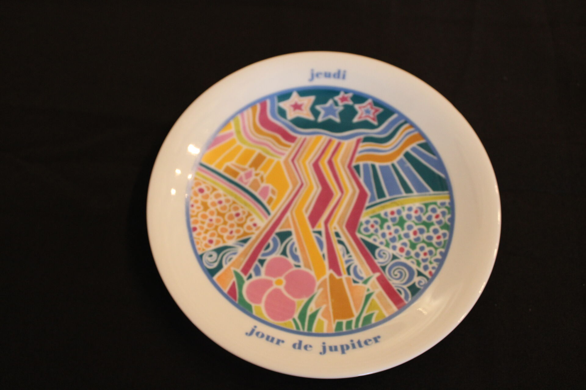 7 plates in Porcelaine de Paris