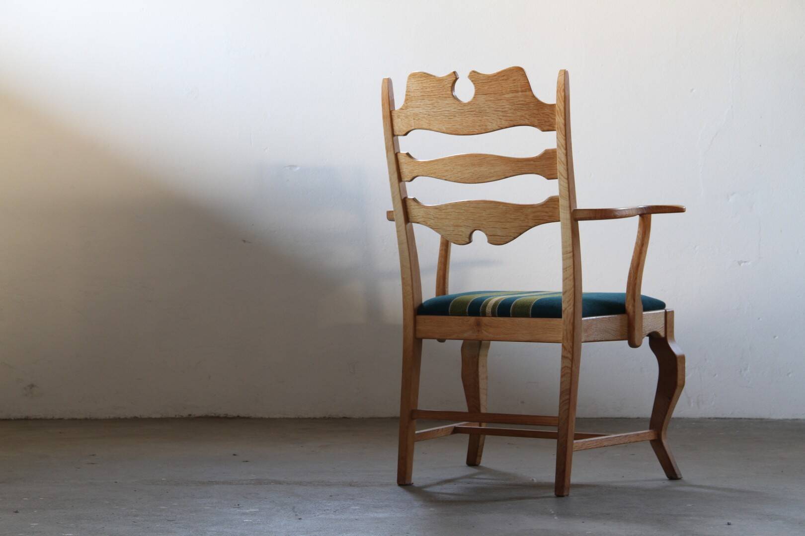 Pair of Vintage Brutalist Oak Razorblade Armchairs by Henning Kjærnulf, 1960s