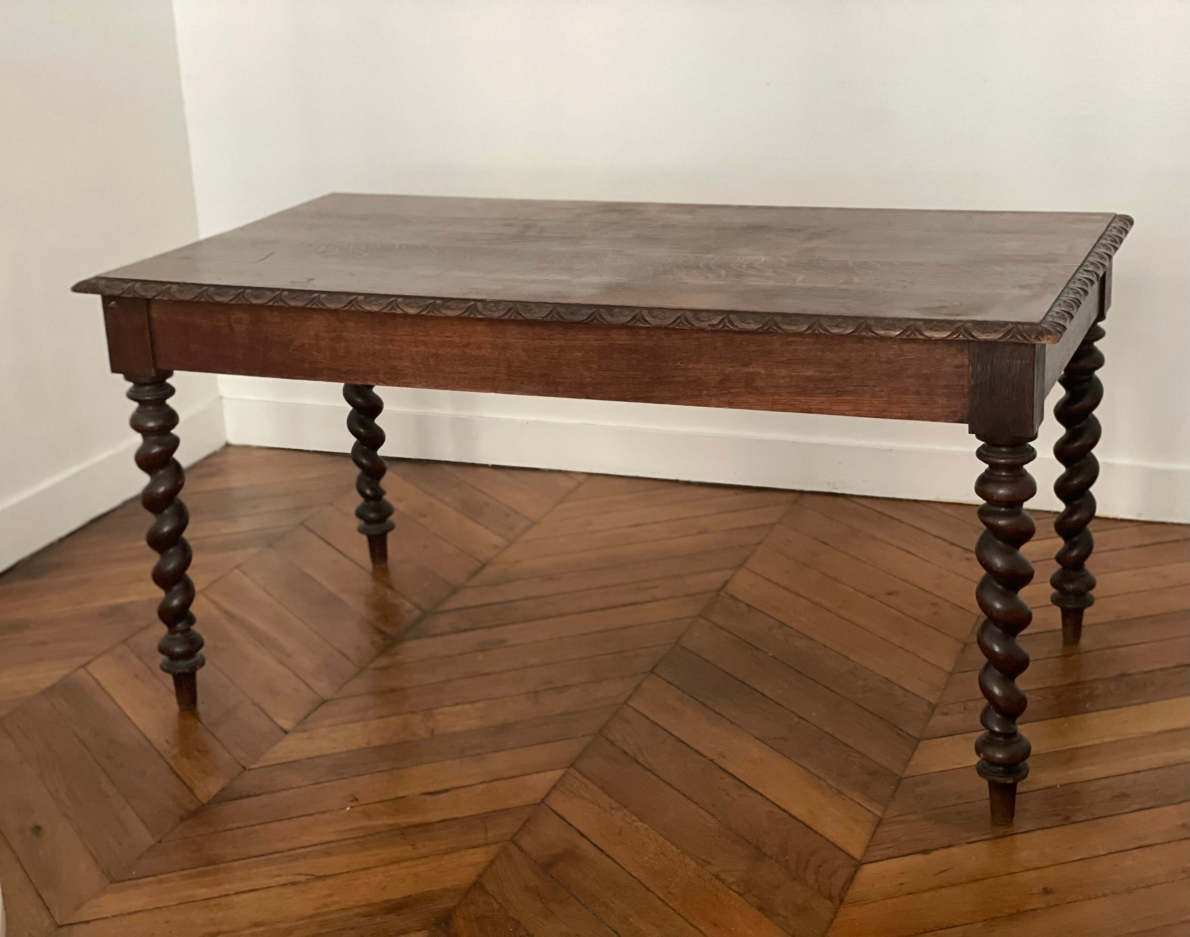Old farm dining table Louis XIII turned wood
