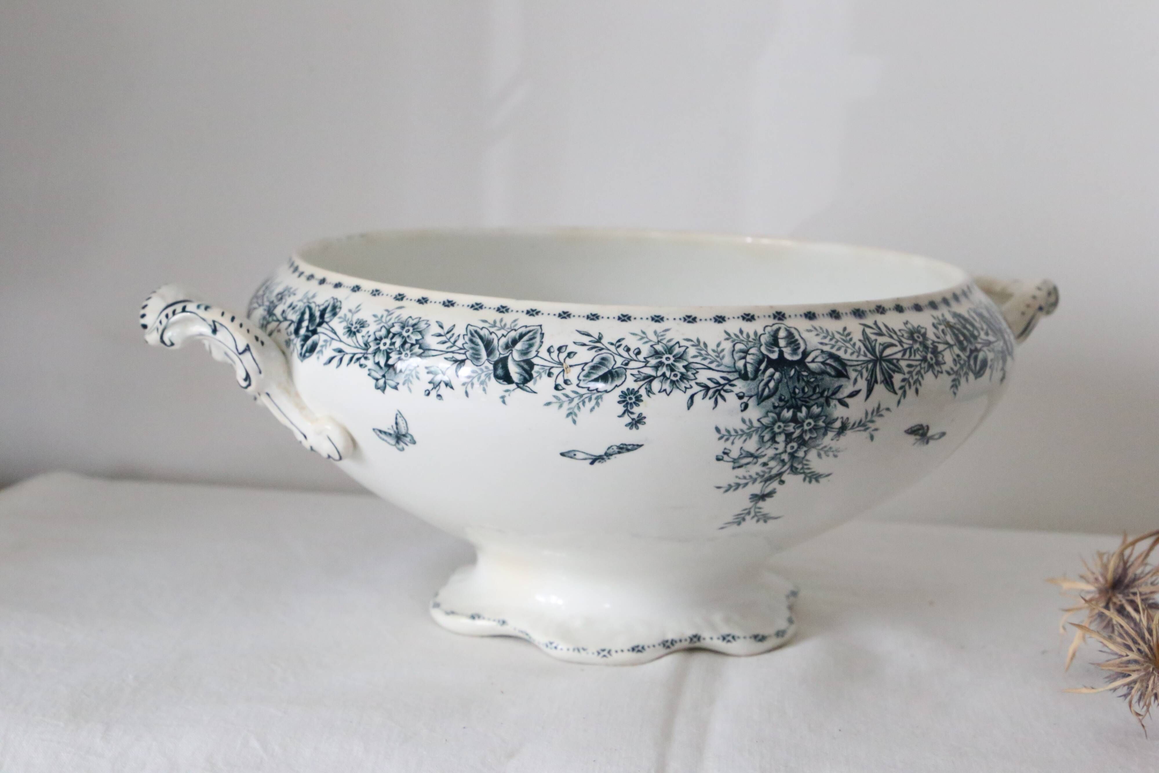 Terre de Fer tureen or salad bowl, Onnaing earthenware, Stella motif, French manufacture