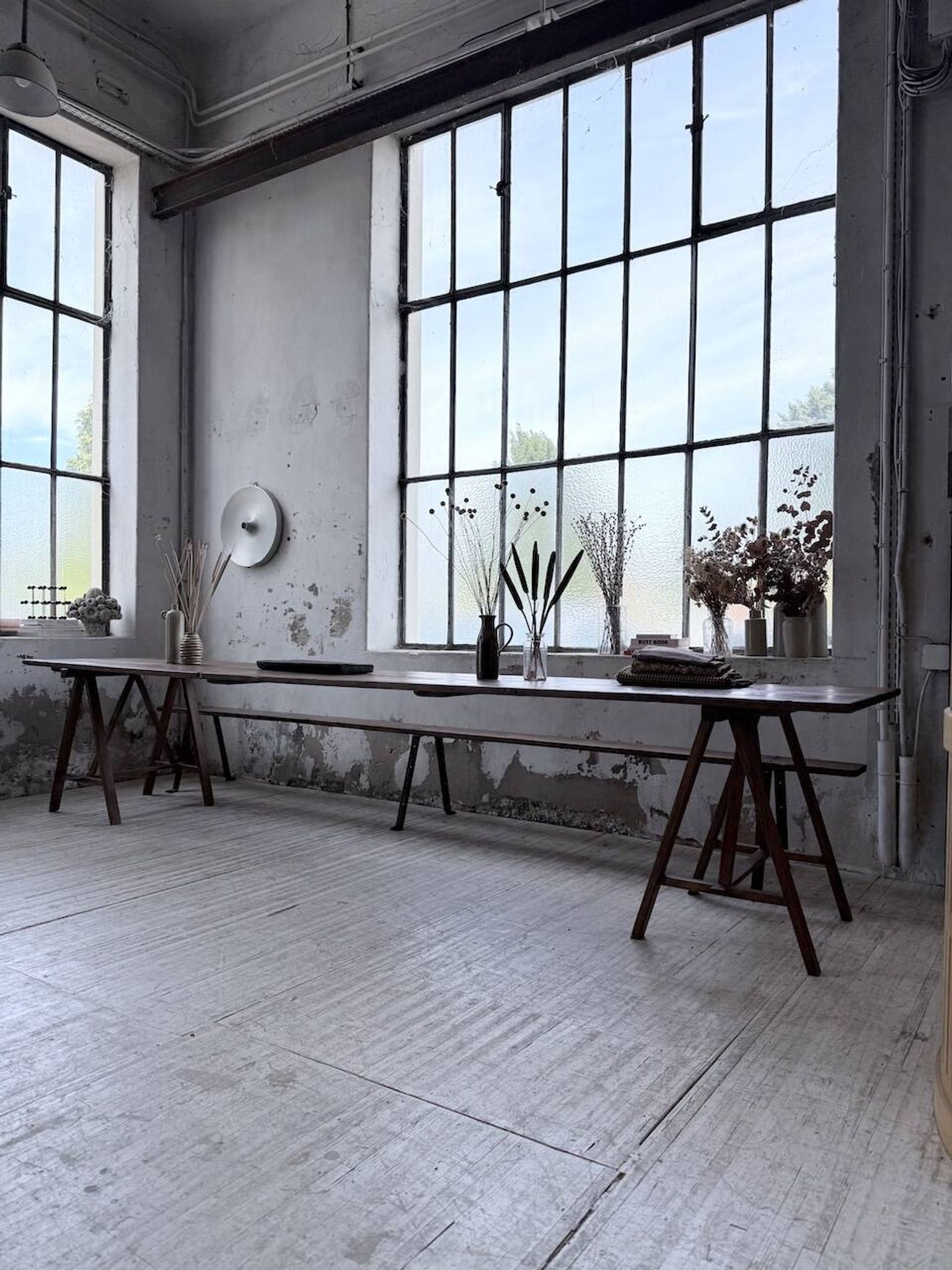 XXL trestle farm table 4m and its benches