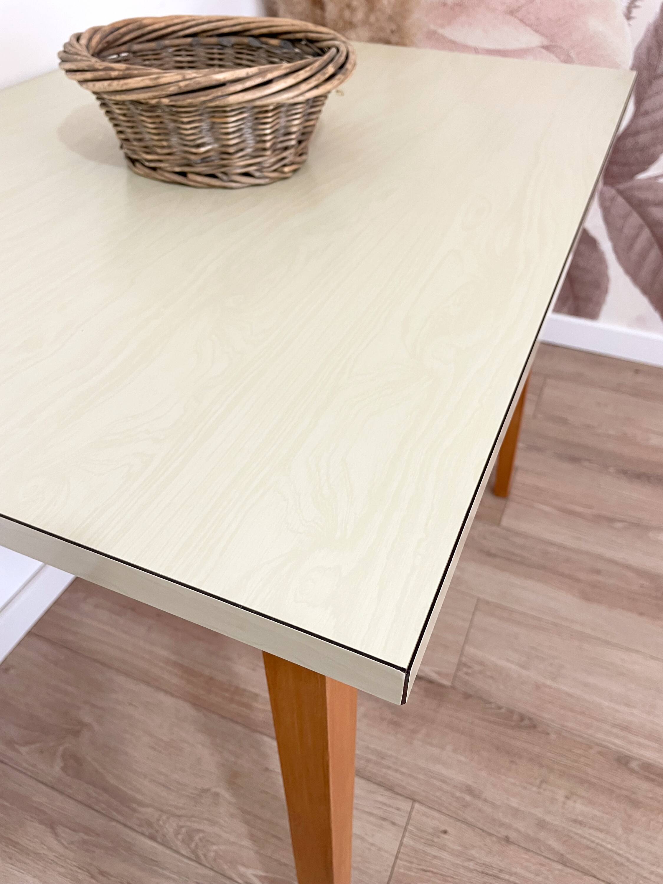 Formica table