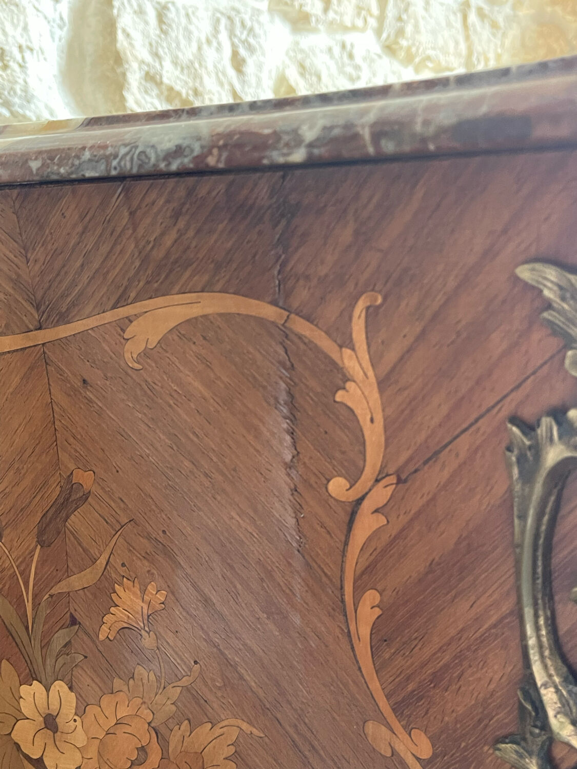 Chest of drawers in marquetry nineteenth