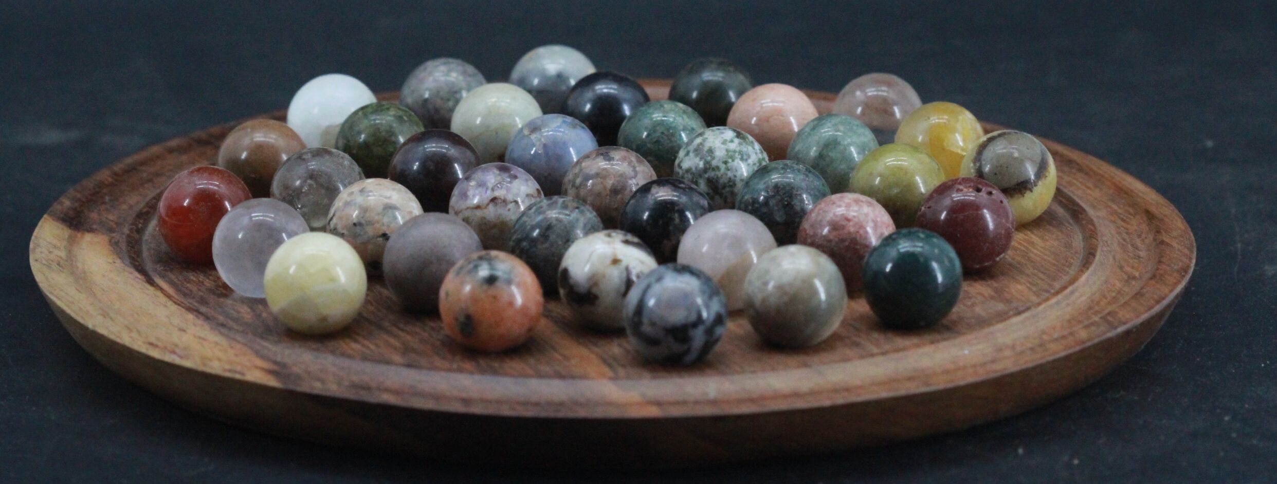 Solitaire game with stones