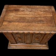 Coffre Antique en Chêne