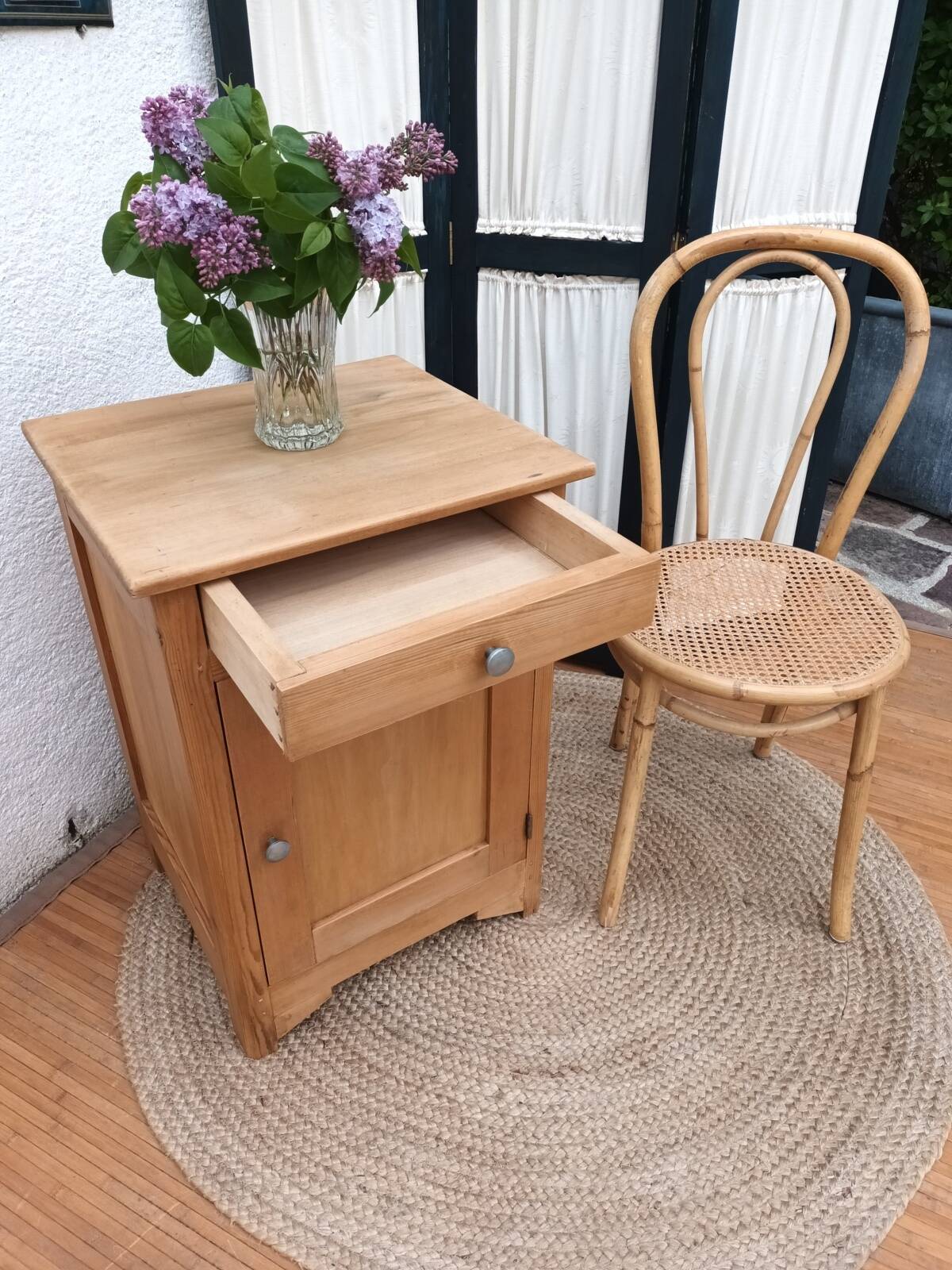 Small Parisian buffet in solid wood