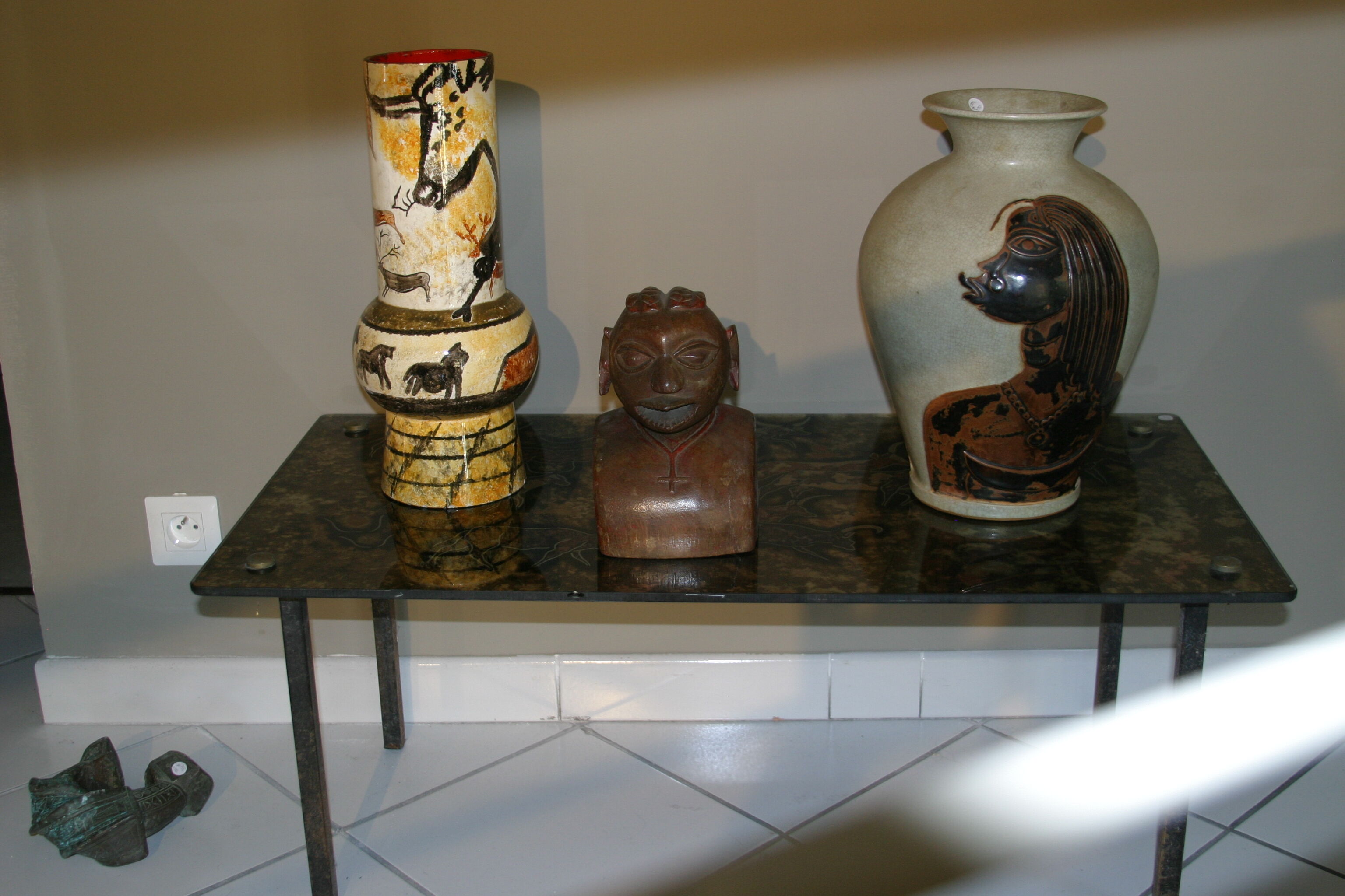 Ceramic vase rock art