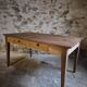 Table à manger rustique de ferme française, deux tiroirs, années 1920–1940