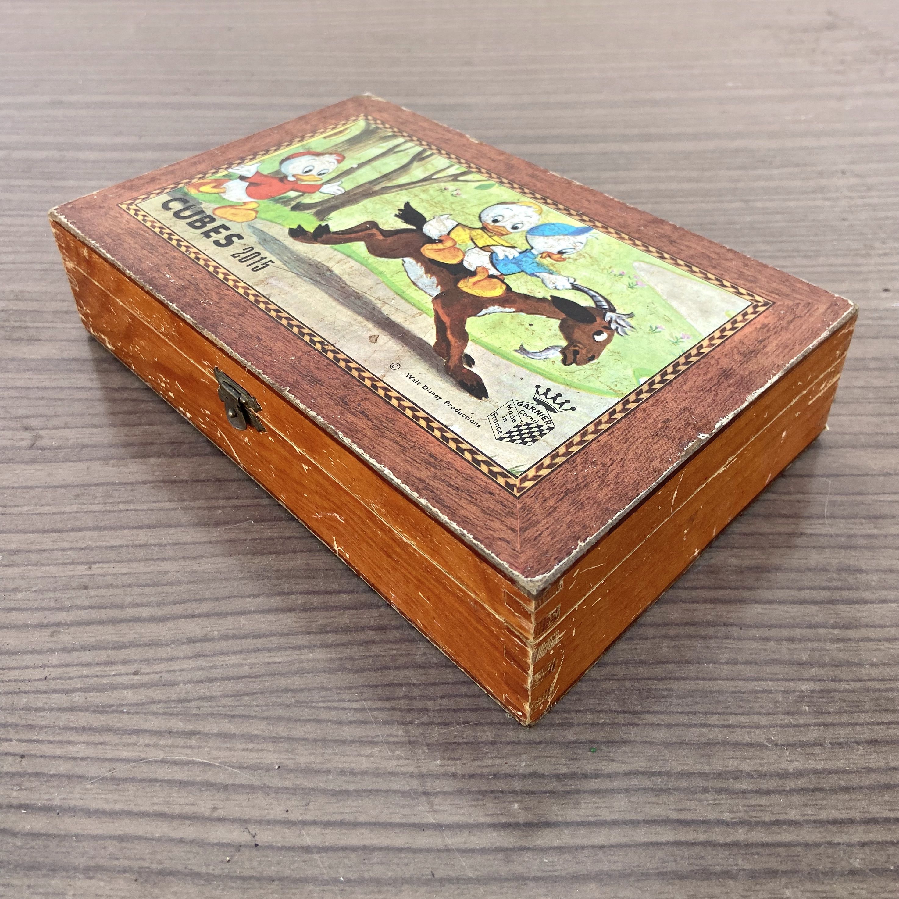 Disney Antique toy, cube puzzle - 12 pieces in their wooden case - Garnier Cornil