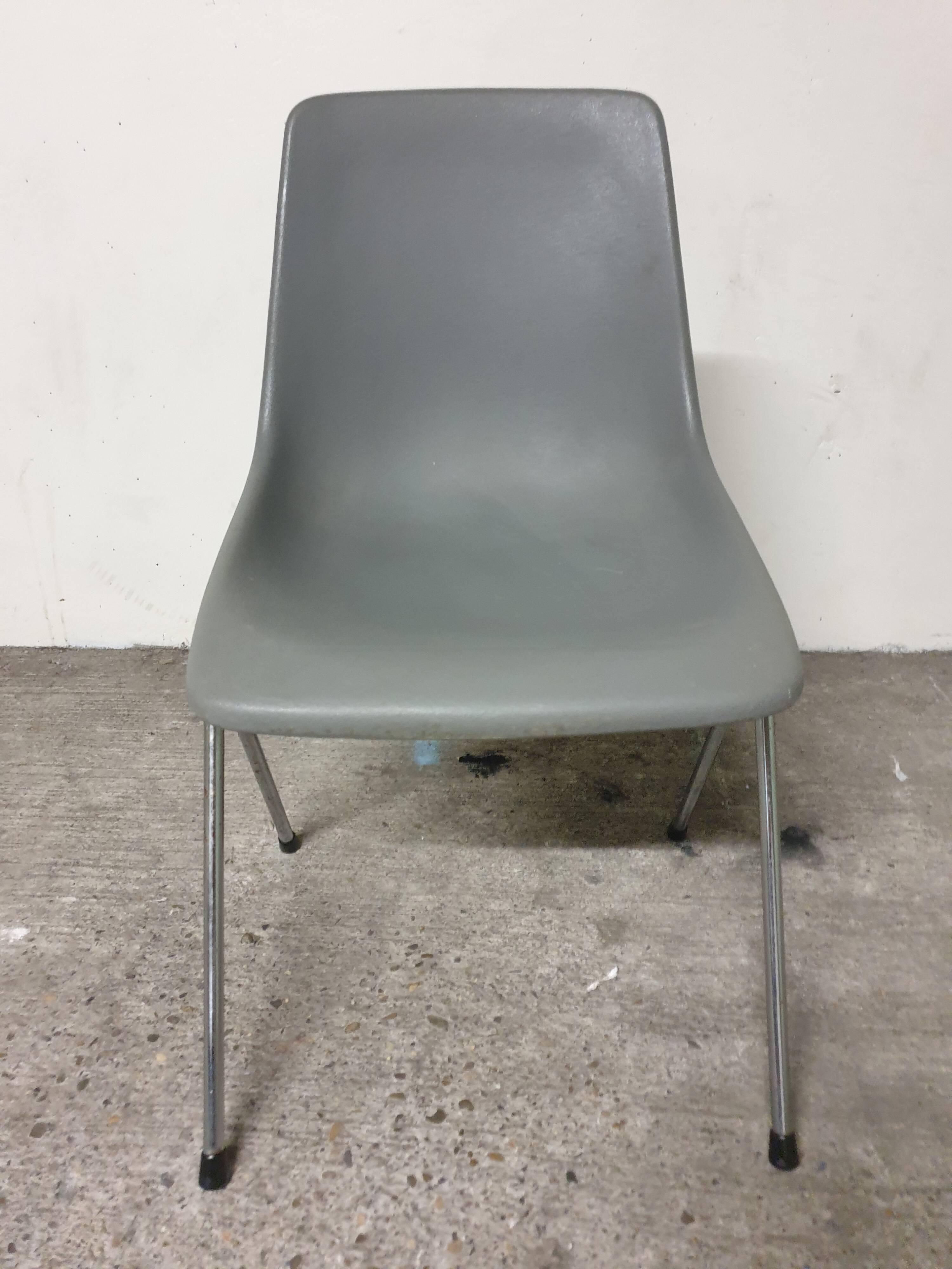 Robin Day “Polyprop” chair by AIRBORNE 1960s