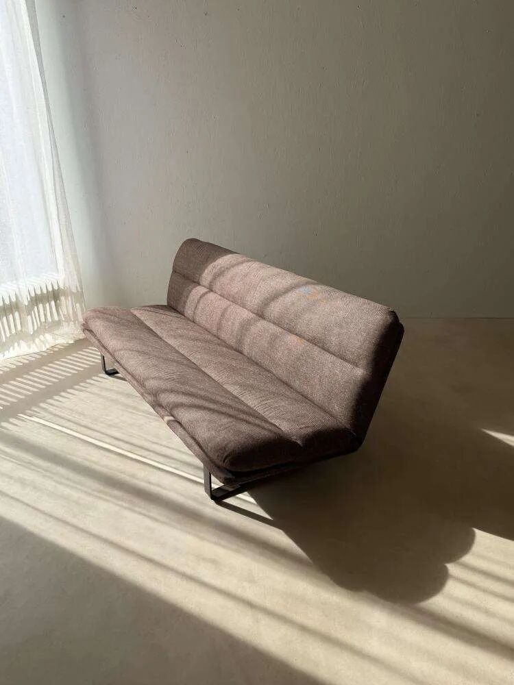 Artifort C683 sofa 1968 Kho Liang Ie designer sofa