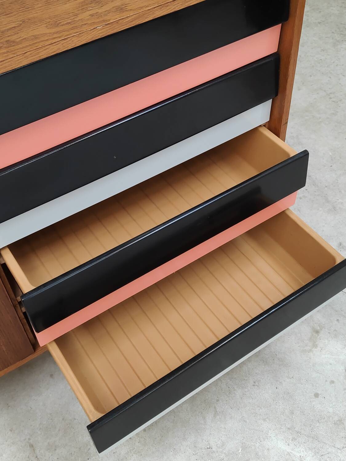 U-460 pink sideboard by Jiri Jiroutek for Interier Praha 60's