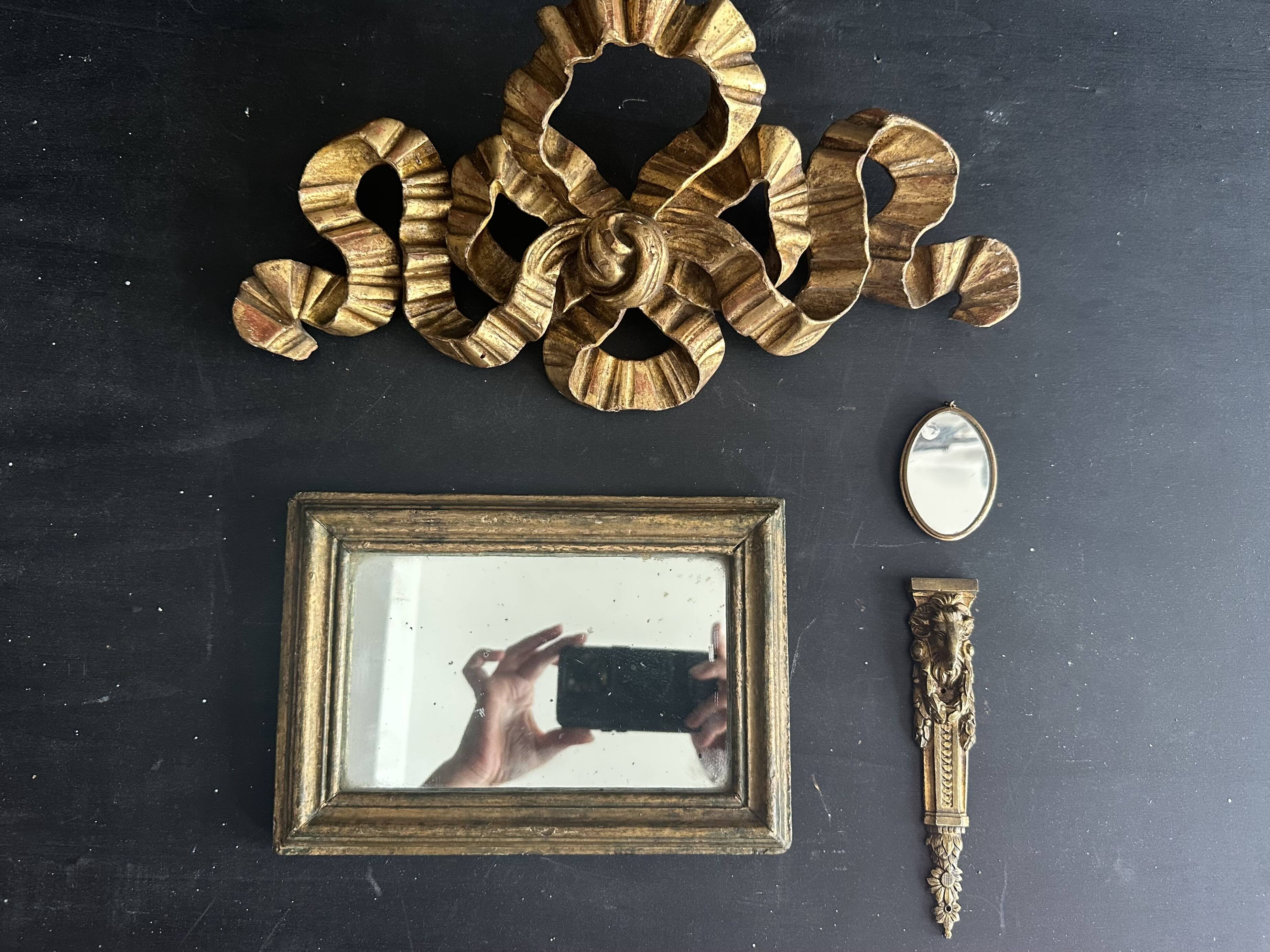Ancient carved wooden fronton, Louis XVI bow, 19th century.