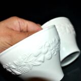 Set of 2 cups molded in opaque Sarreguemines earthenware