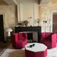 Octa armchair and table set