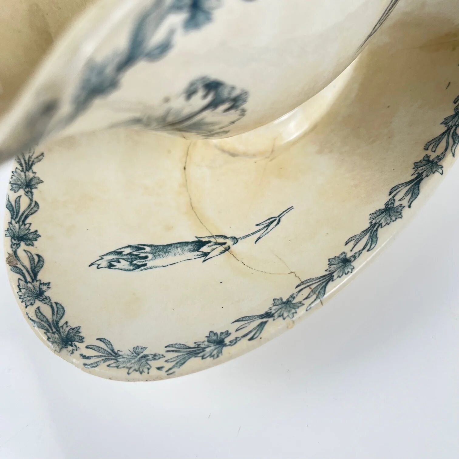 Sauceboat model "Carnation", KG Lunéville, ironstone, 19th century