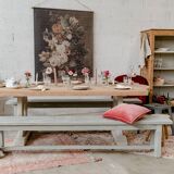 Burgundy toad armchair