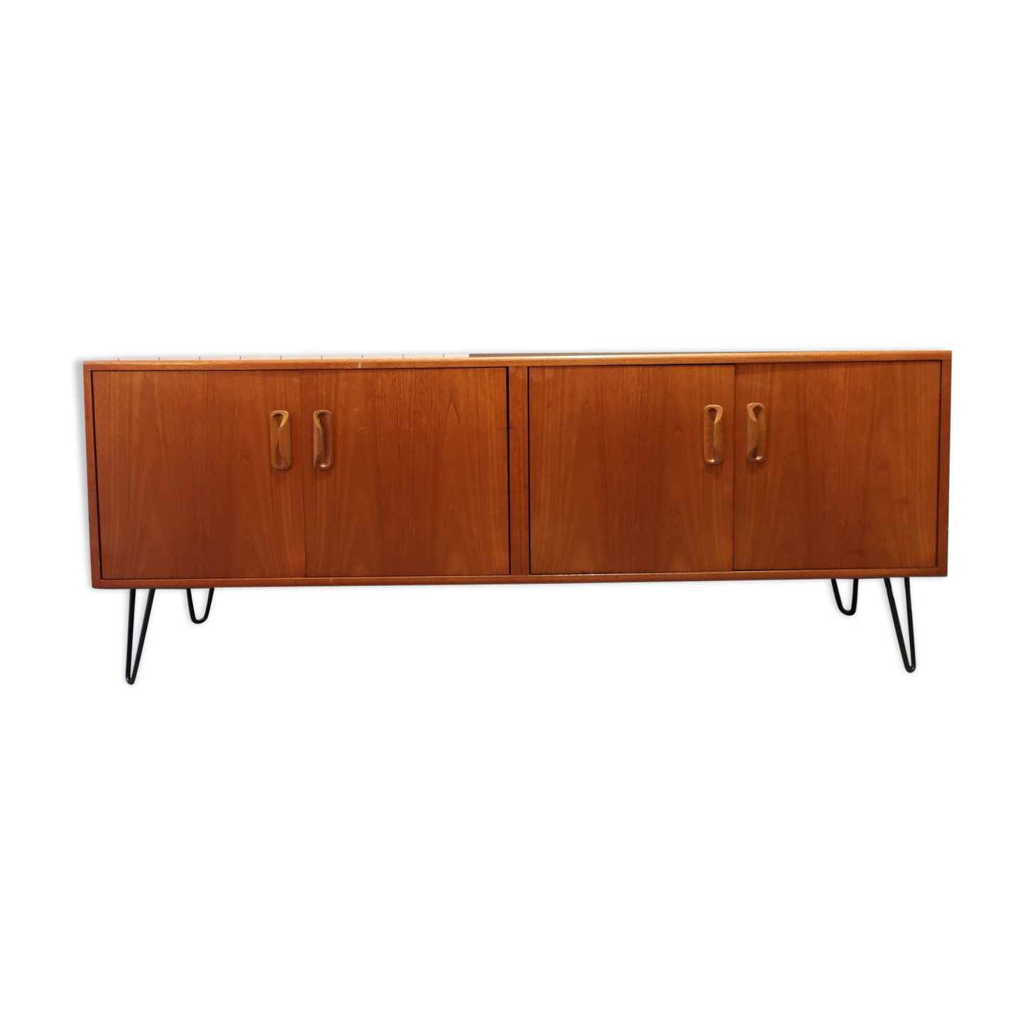 Teak string from the 60s foot pins