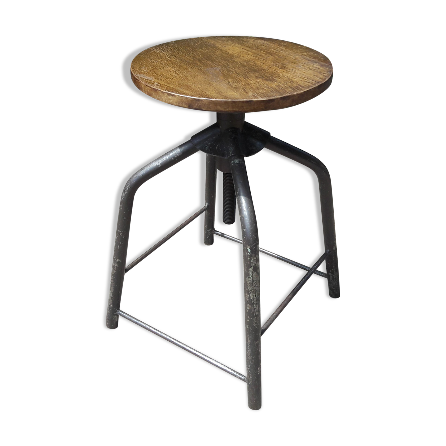 Industrial stool with screw