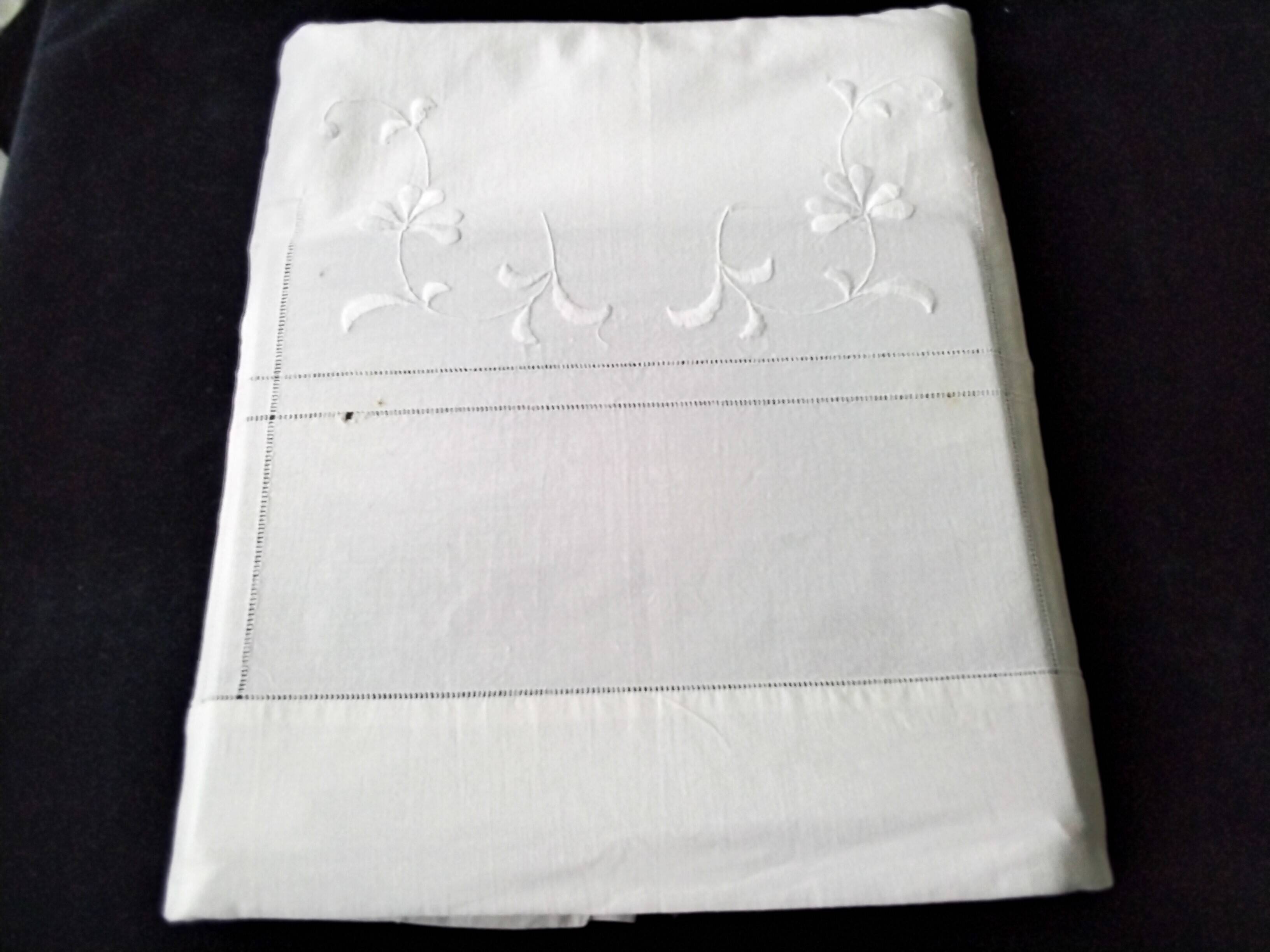 White cotton sheet with embroidery and openwork 2.25 x 3.05 m