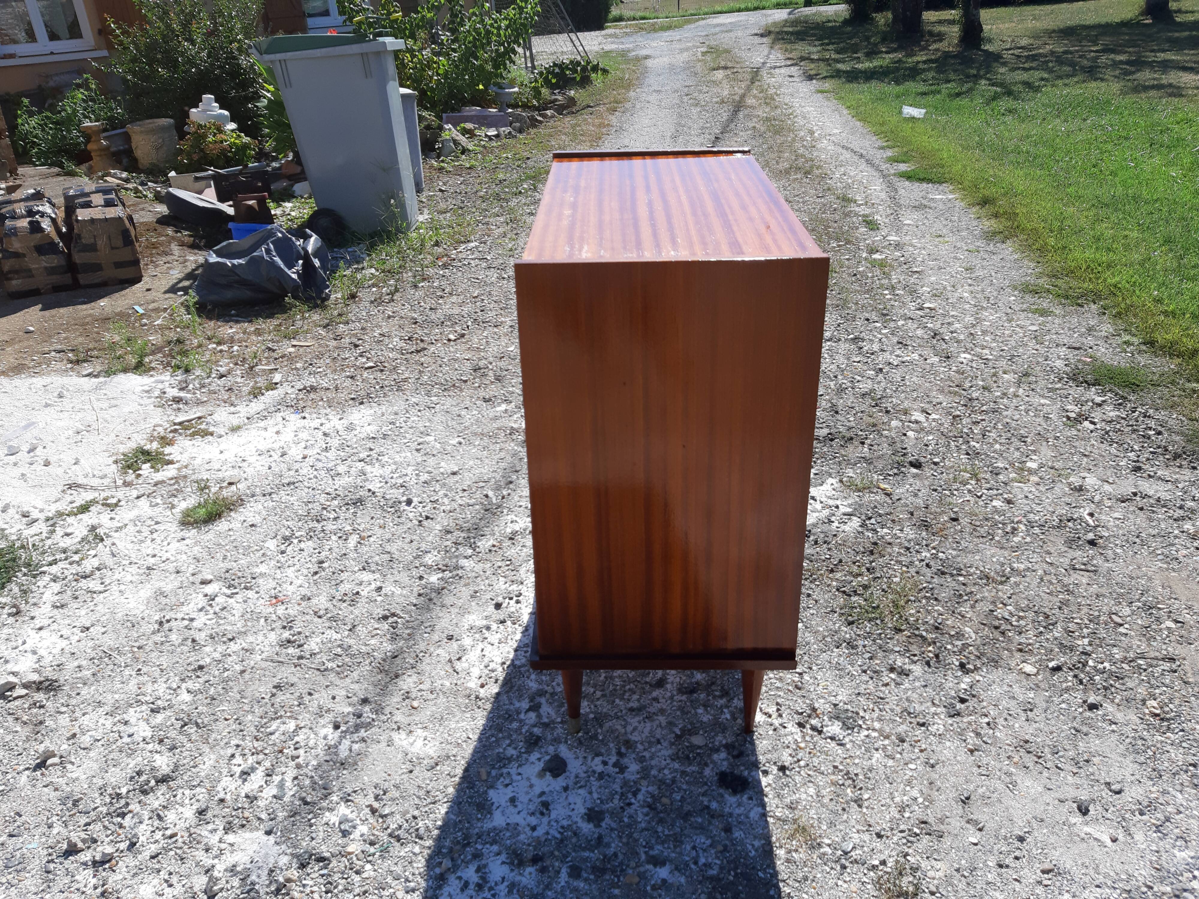 Vintage dresser 4 drawers