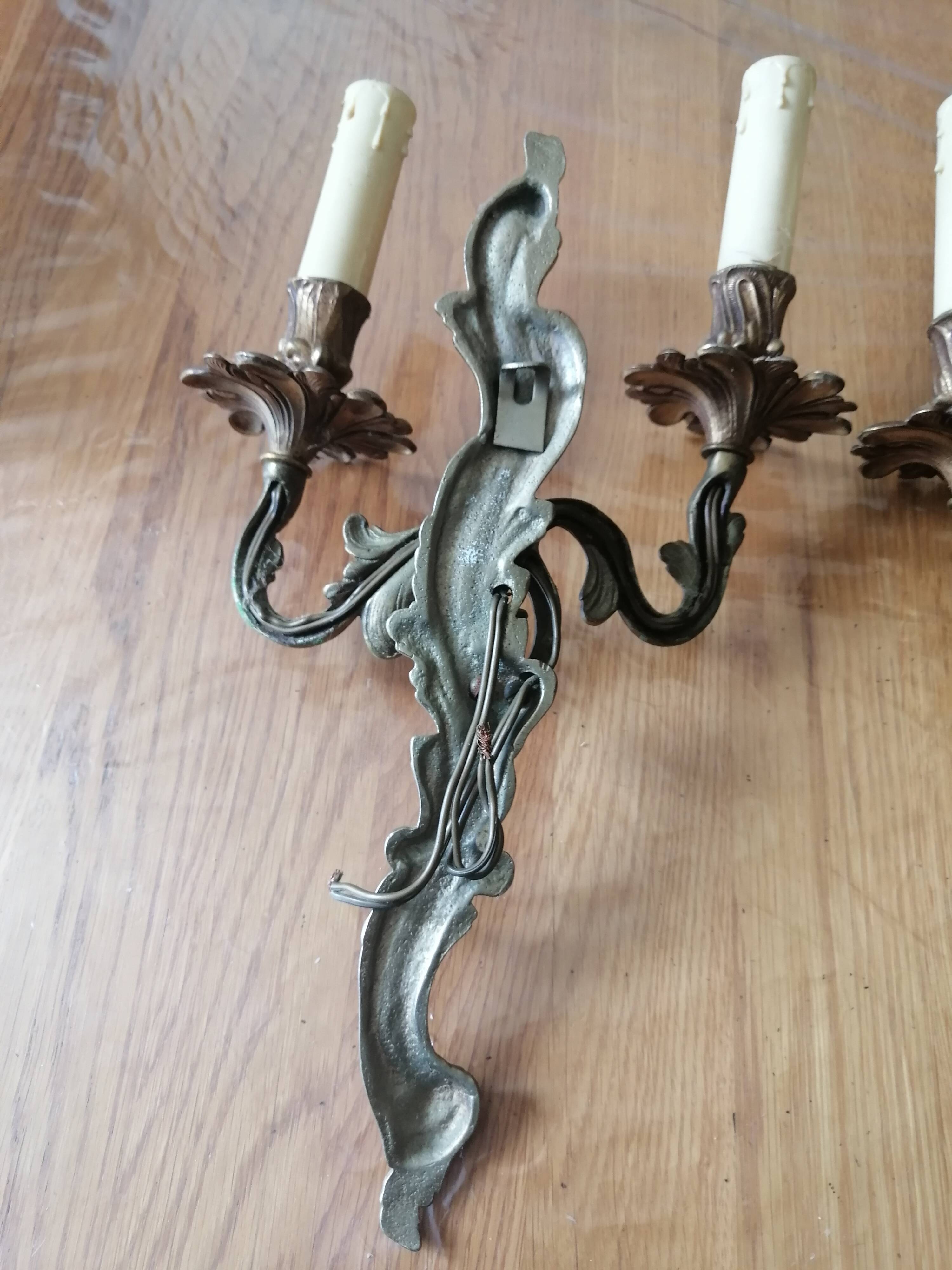 Pair of louis xv rocaille style bronze wall lights