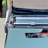 Olivetti Lettera 32 typewriter